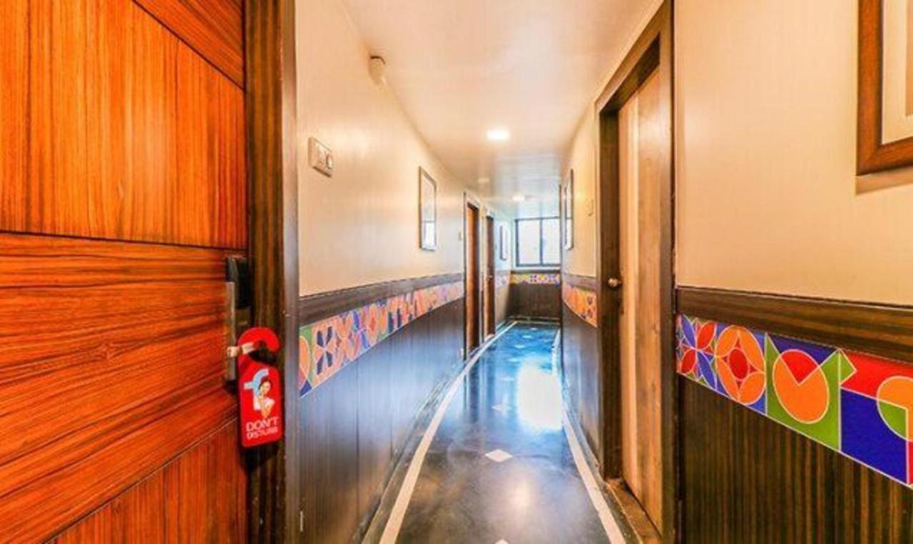 OYO 13105 Hotel Blue Diamond Turambhe Exterior foto